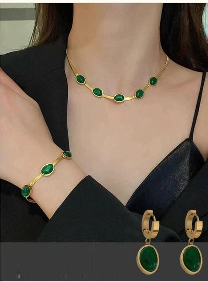 💚Oval Green Crystal Pendant Necklace Set With Free Bracelet💚